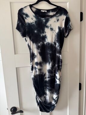 Antistar Navy & White Tie-Dye Short Sleeve Dress